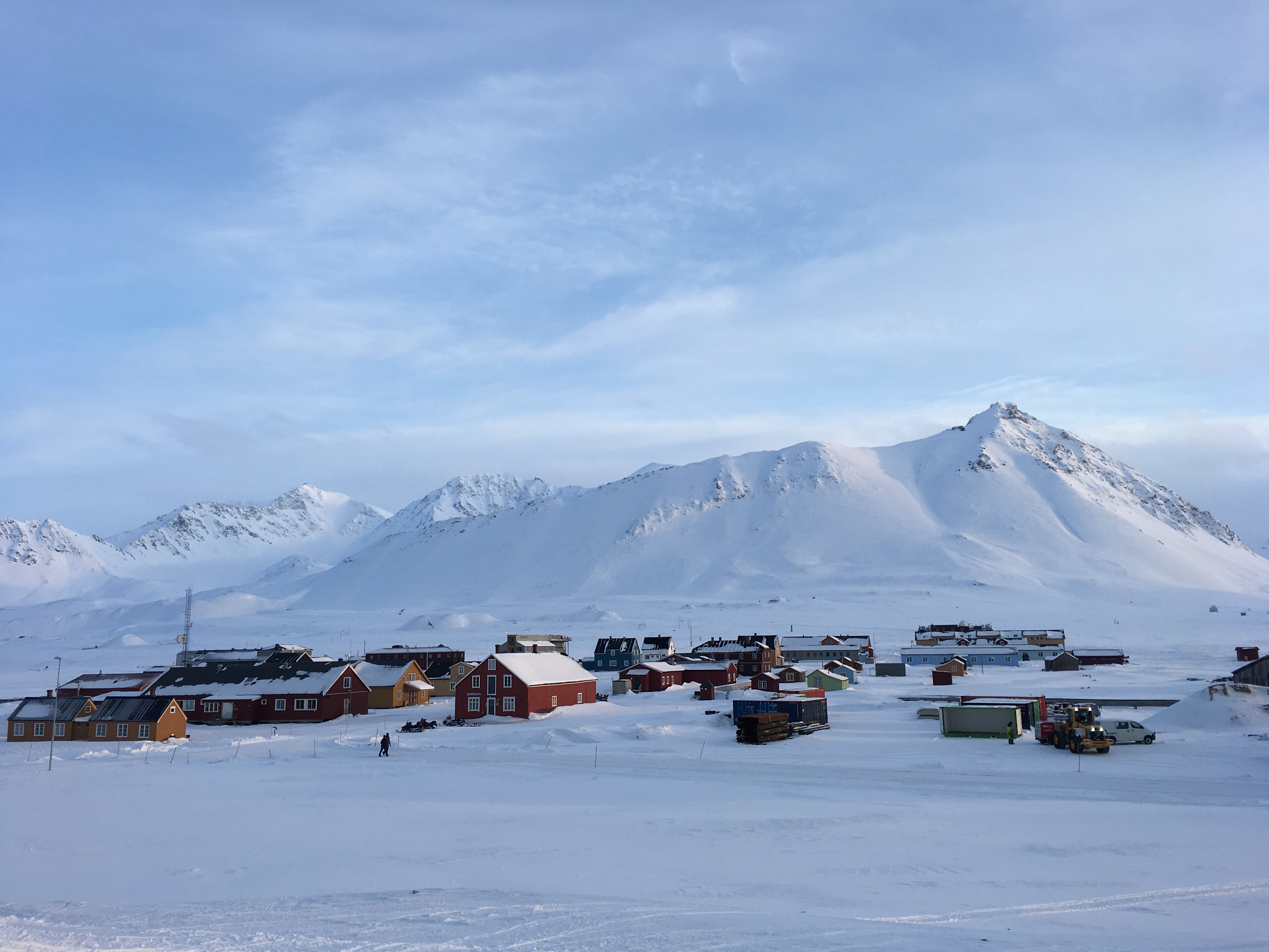 Winter photo of the research settlement Ny-Ålesund in Svalbard